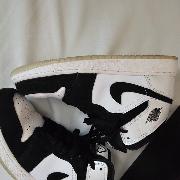 Air Jordan 1 Mid SE Diamond Grade School White/Black Sneakers Kids Size 6Y - Picture 6 of 16